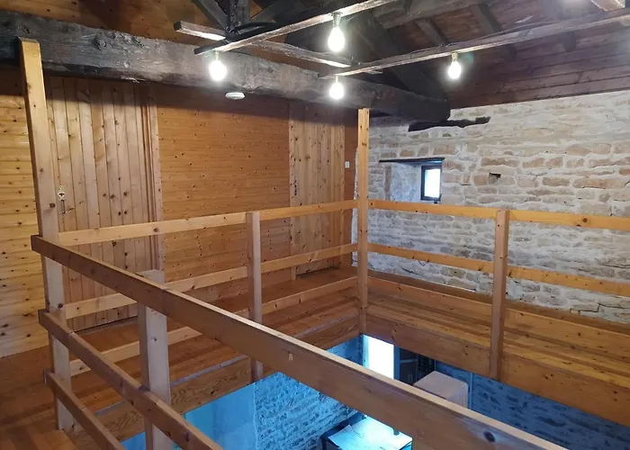 Hébergement de vacances Wisteria At De La Vienne *