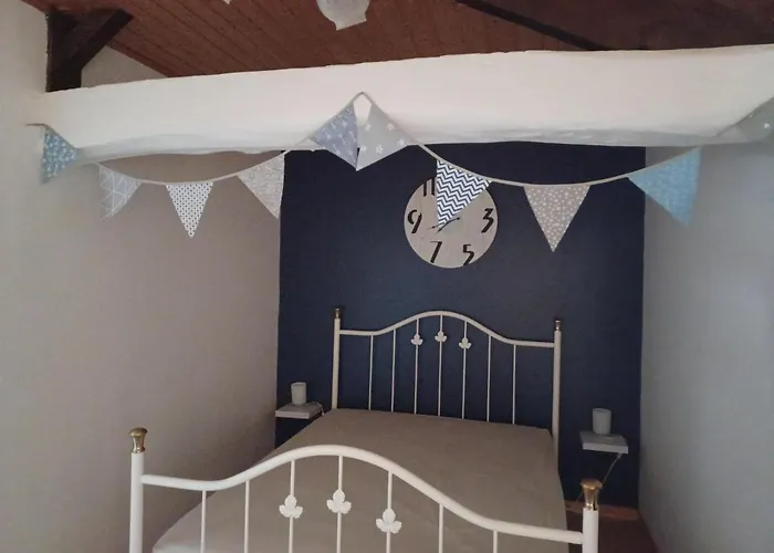 Hébergement de vacances Wisteria At De La Vienne *