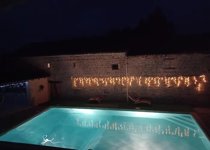 Wisteria At De La Vienne Hébergement de vacances Chaunay